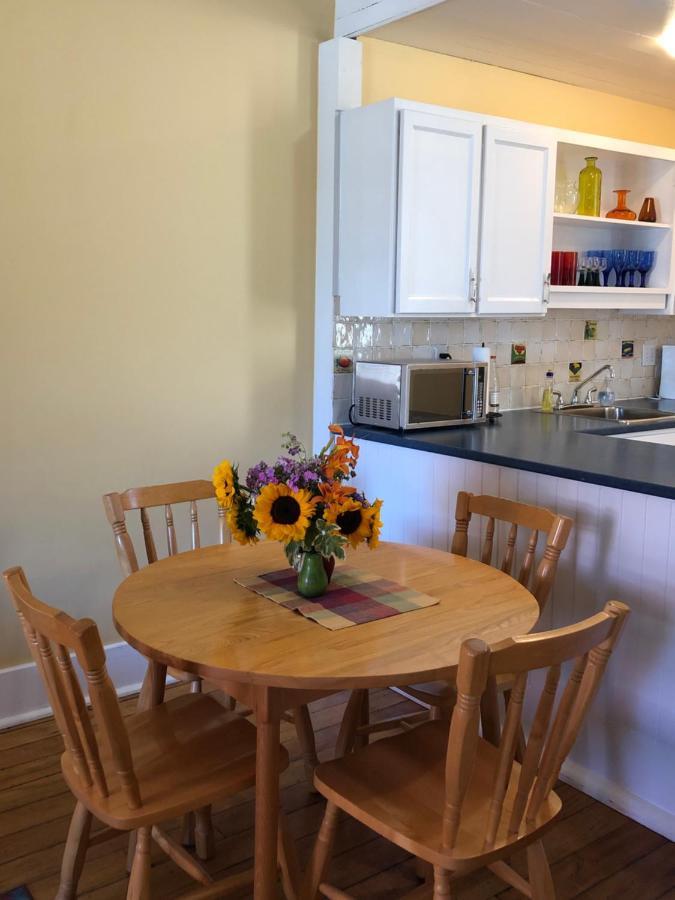 דירות פיקטון Loyalist Lofts מראה חיצוני תמונה